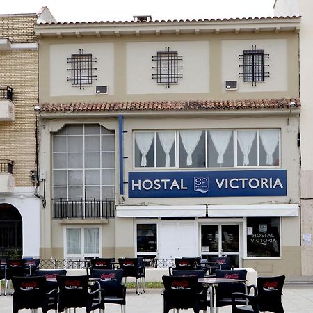 Hostal Victoria Hotel La Carlota Exterior photo